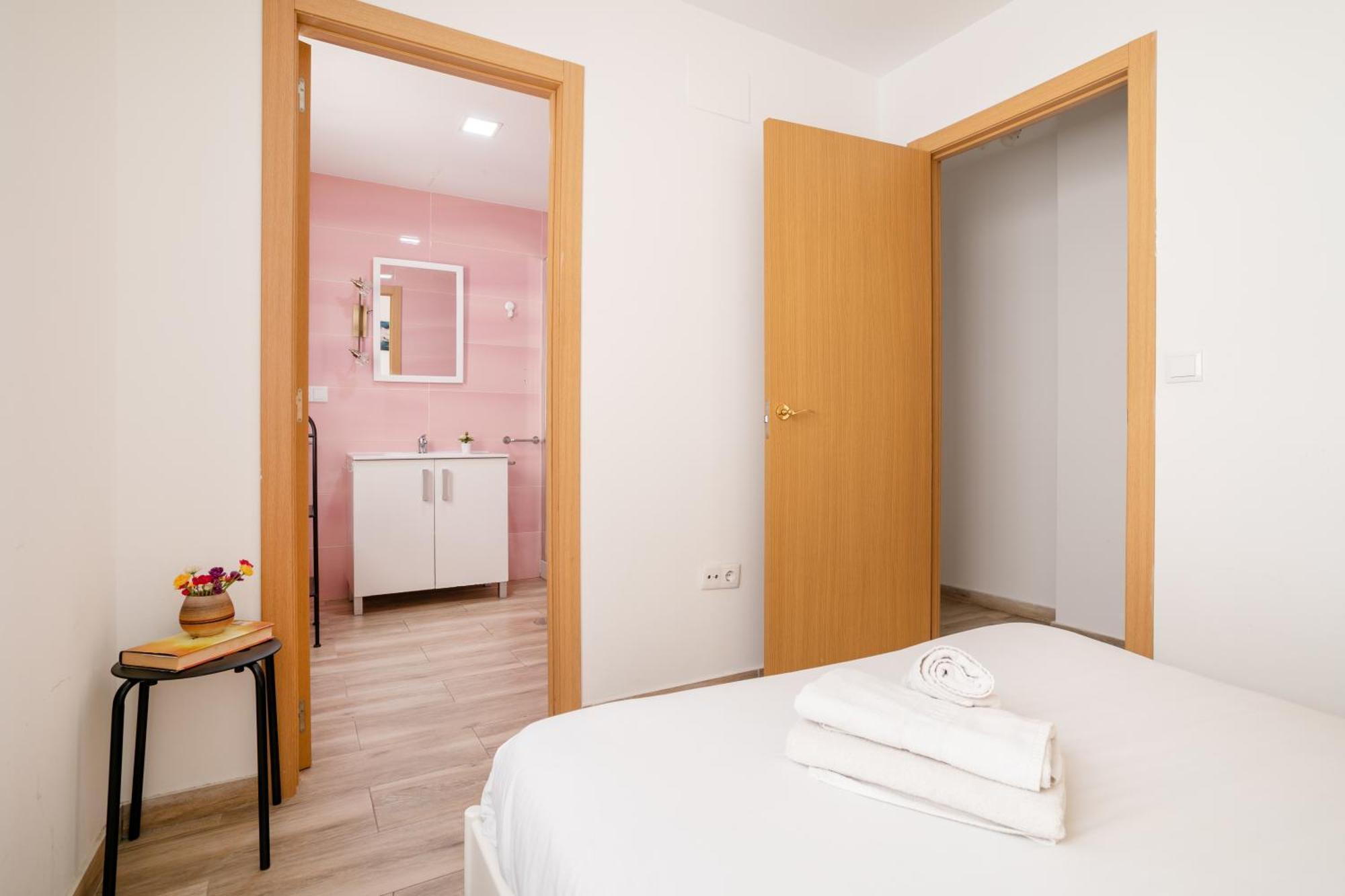 Apartamentos Centricos De San Leandro Alicante Ngoại thất bức ảnh